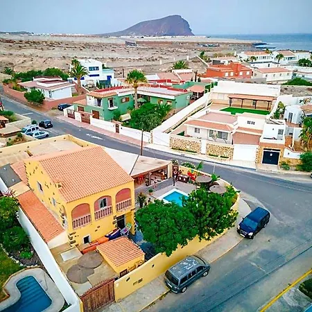 Hotel Amigos Nest