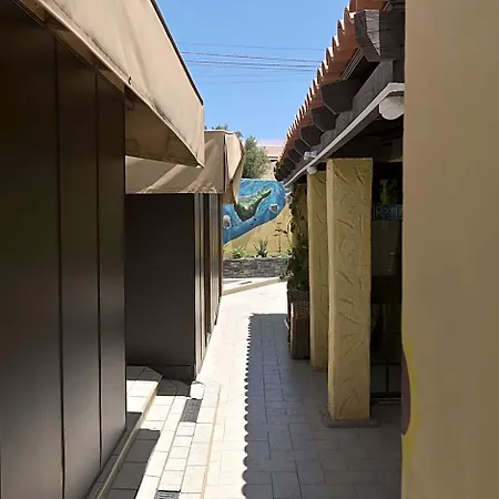 Hotel Amigos Nest *